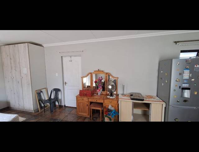 1 BEDROOM PROPERTY TO RENT IN DANA BAY